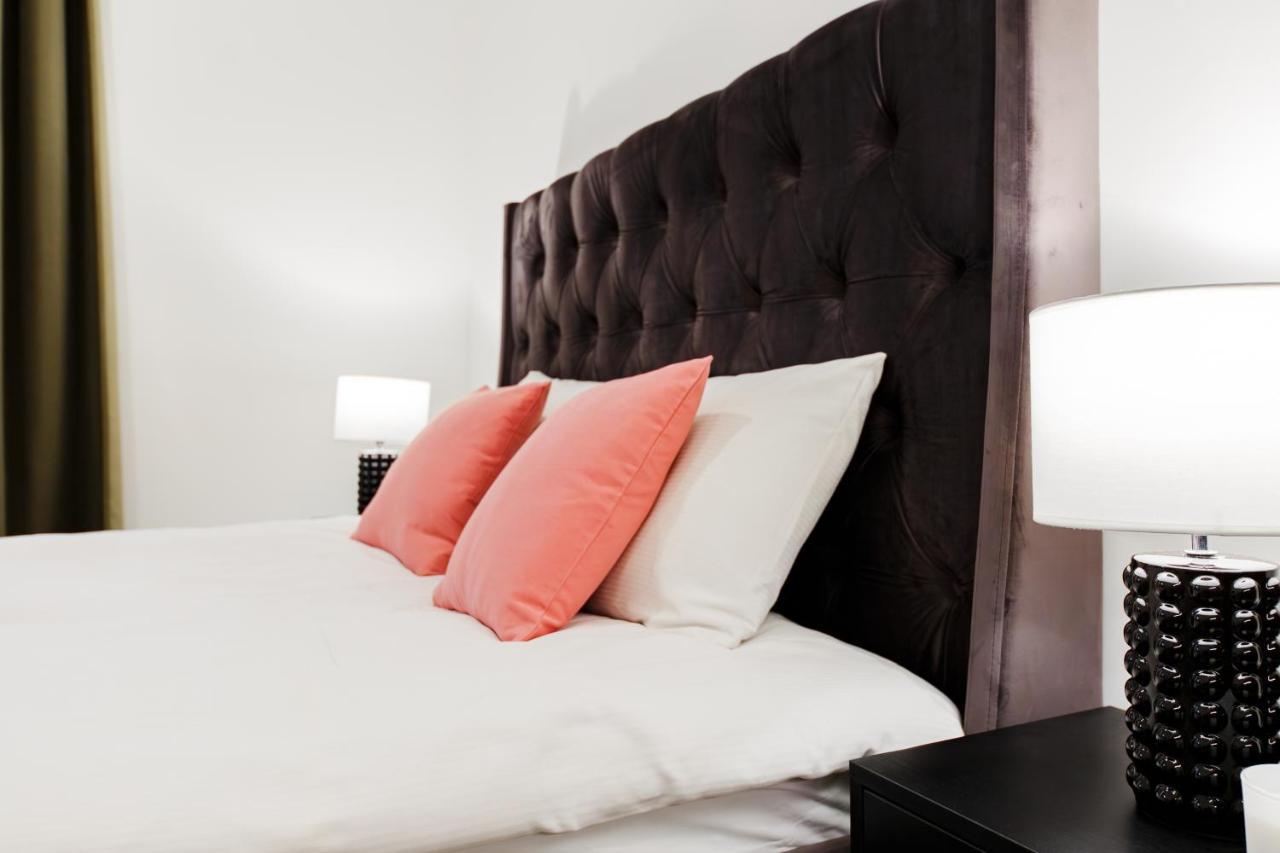 Rigaapartment Elizabetes 22 Self-Service Aparthotel Buitenkant foto